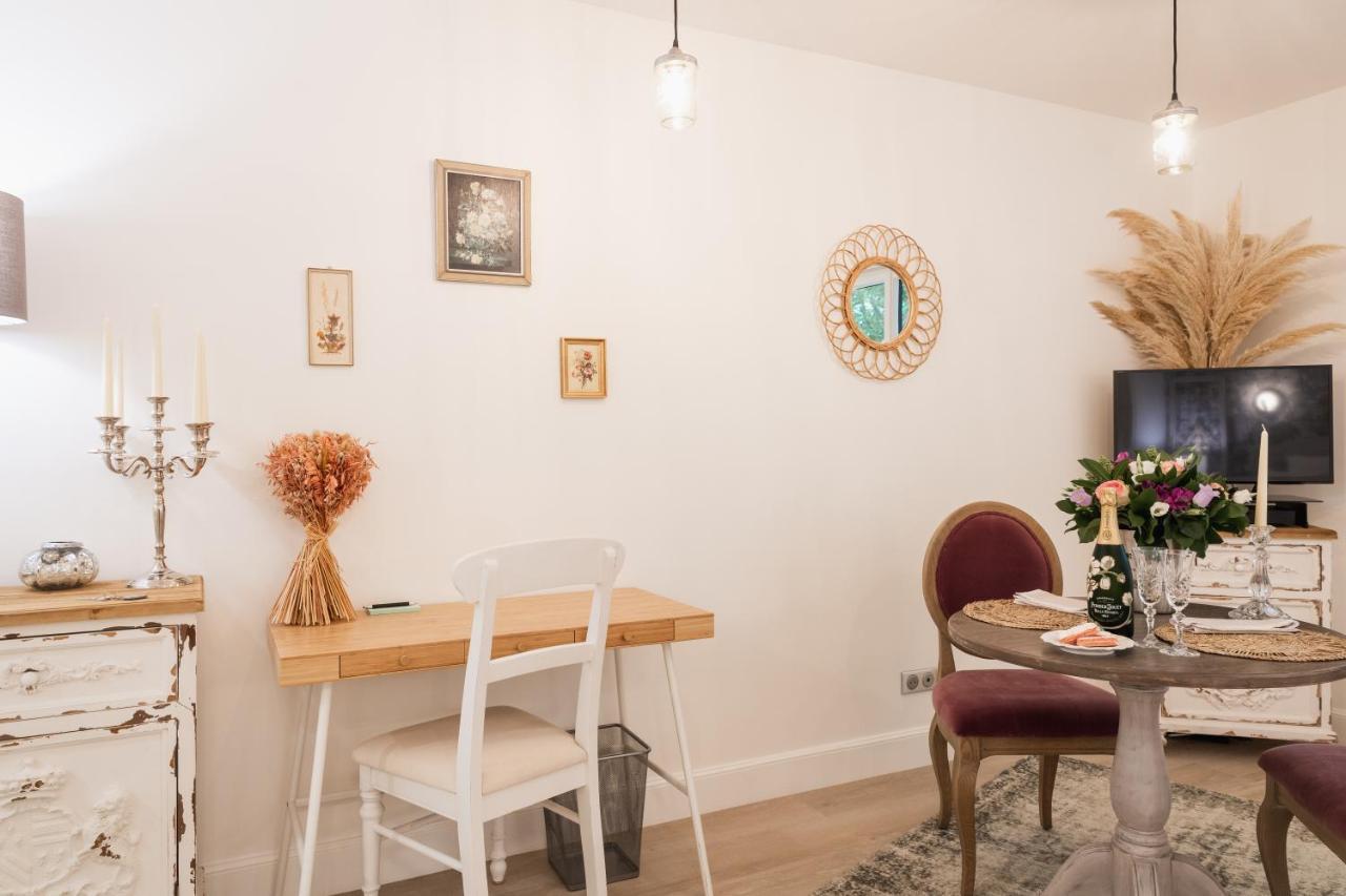 The French Boudoir Apartment Epernay Luaran gambar